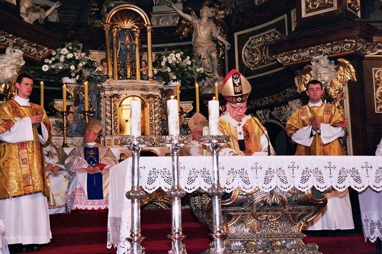 Święcenia i ingres bp Ignacego do katedry świdnickiej - cz. 01.