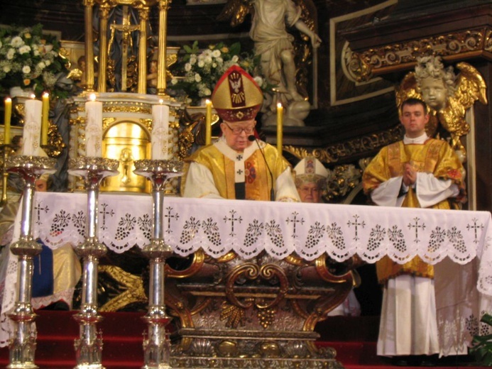 Święcenia i ingres bp Ignacego do katedry świdnickiej - cz. 02.