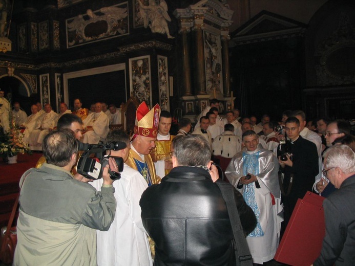 Święcenia i ingres bp Ignacego do katedry świdnickiej - cz. 02.