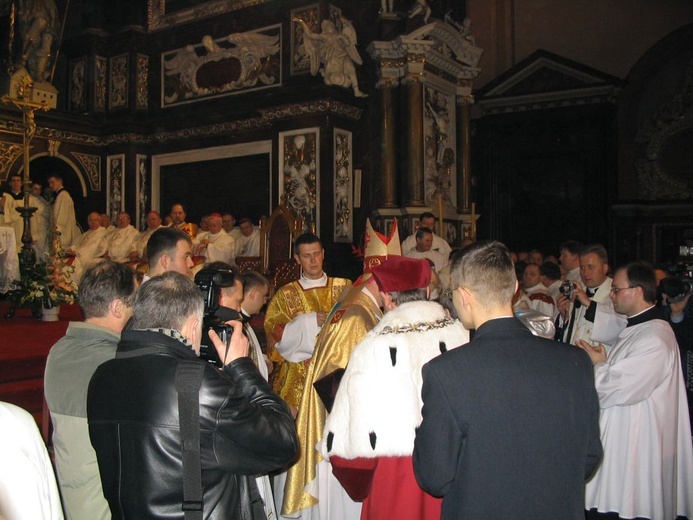 Święcenia i ingres bp Ignacego do katedry świdnickiej - cz. 02.