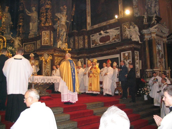 Święcenia i ingres bp Ignacego do katedry świdnickiej - cz. 02.