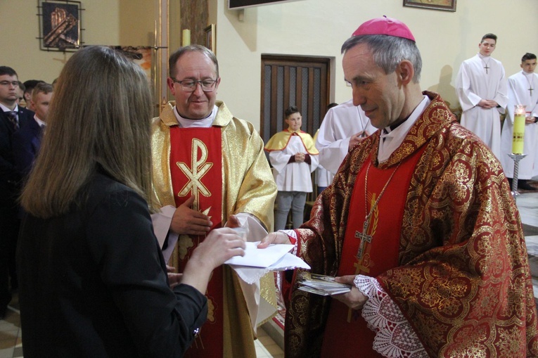 Bierzmowanie w Trzcianie k. Mielca