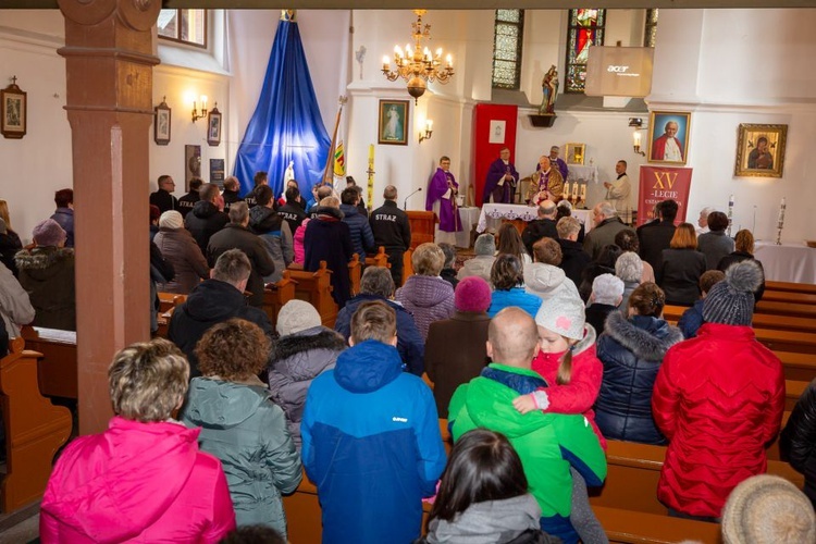 Pośmiertne nadanie honorowego obywatelstwa ks. Józefowi Sikorze.