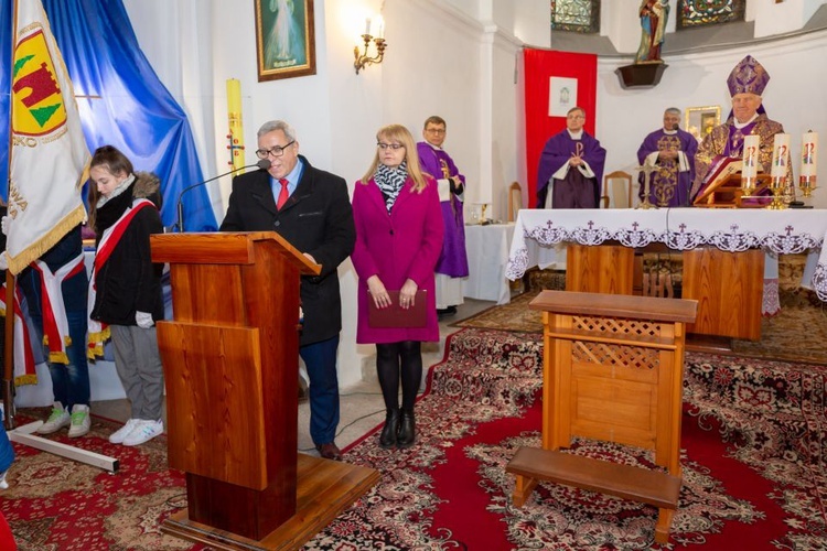 Pośmiertne nadanie honorowego obywatelstwa ks. Józefowi Sikorze.