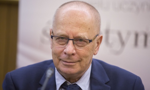 Abp Ryś: To najważniejsza z tysięcy książek o Biblii