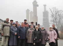 Przenieśli na Śląsk tradycję sprzed 1400 lat. Odwiedzają kościoły stacyjne