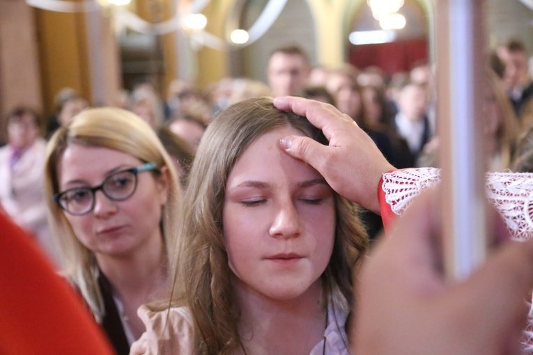 Pierwsze bierzmowanie w Nawojowej