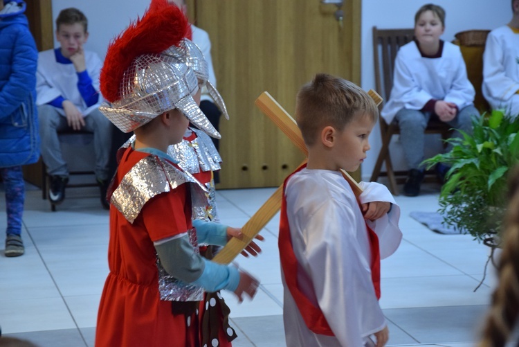 Misterium Męki Pańskiej w przedszkolu św. Rodziny w Skierniewicach