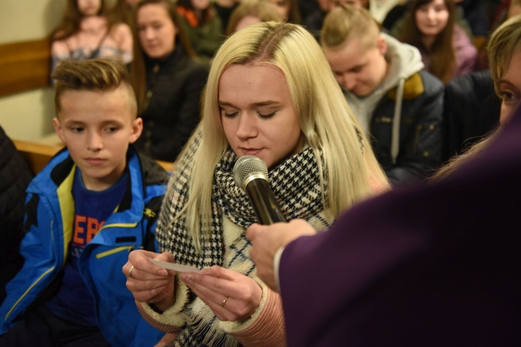 Dekanalne spotkanie młodych w Maszkienicach