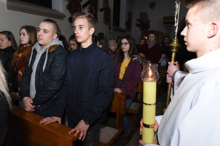 Dekanalne spotkanie młodych w Maszkienicach