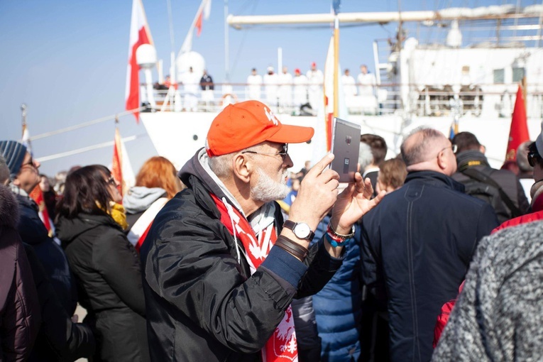 Powrót "Daru Młodzieży"