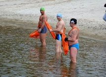 Koniec zimowego pływania.