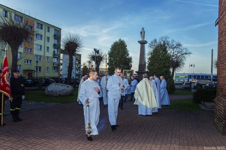 Peregrynacja obrazu św. Józefa w Dobiegniewie