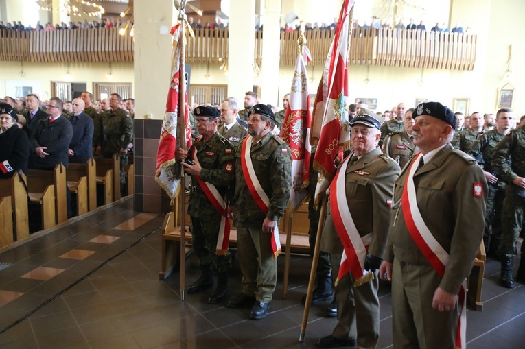 Żołnierska Msza św. w Ostrowcu Świętokrzyskim.