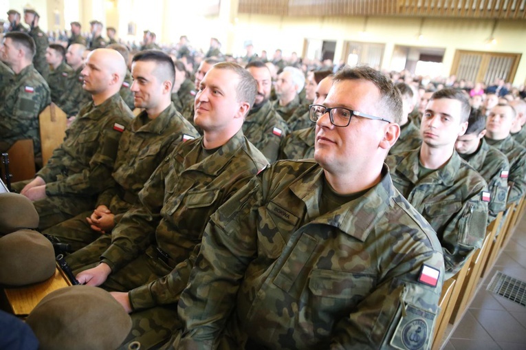 Żołnierska Msza św. w Ostrowcu Świętokrzyskim.