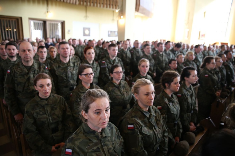 Żołnierska Msza św. w Ostrowcu Świętokrzyskim.