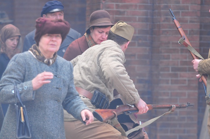 Trwają zdjęcia do filmu o księdzu Janie Ziei, który - jak podkreślił Andrzej Seweryn - "wierzył absolutnie".