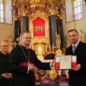 Prezydent Rzeczypospolitej Polskiej w sanktuarium Matki Bożej Cierpliwie Słuchającej w Rokitnie 