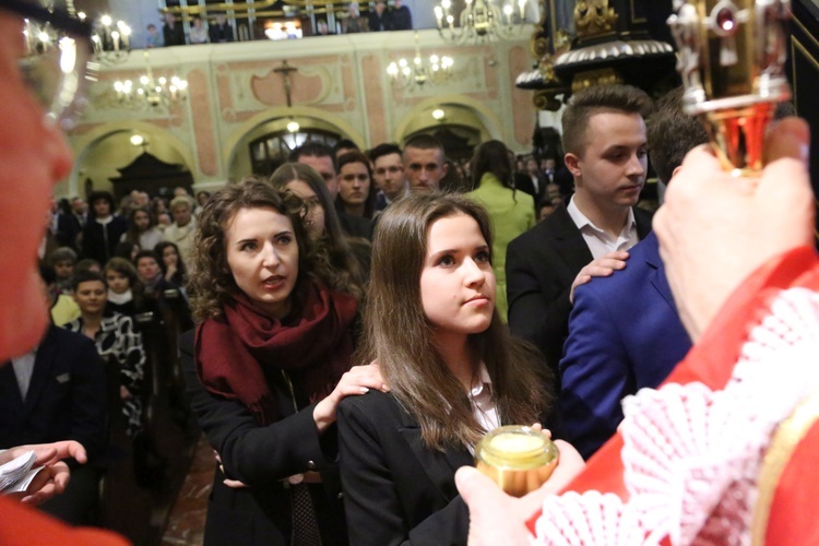 Bierzmowanie w tuchowskiej bazylice