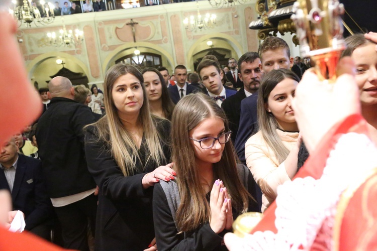 Bierzmowanie w tuchowskiej bazylice