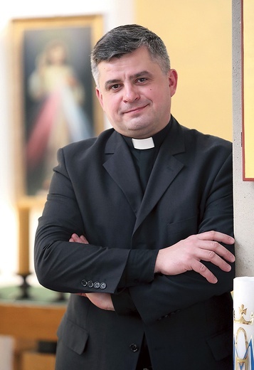 Na co dzień kapłan jest pracownikiem Katedry Teologii Pastoralnej, Liturgiki, Homiletyki i Katechetyki Wydziału Teologicznego Uniwersytetu Śląskiego.