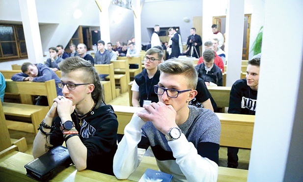 Uczestnicy rekolekcji „Chłopy do roboty” w Błoniu.