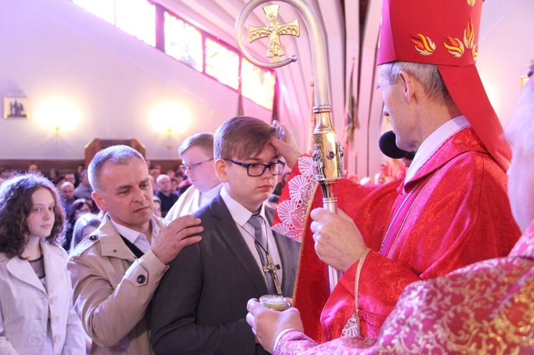 Bierzmowanie w Siedliskach i Tuchowie. Szukałem was, a wy przyszliście do mnie