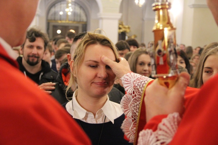 Bierzmowanie w kościele św. Jakuba w Tuchowie