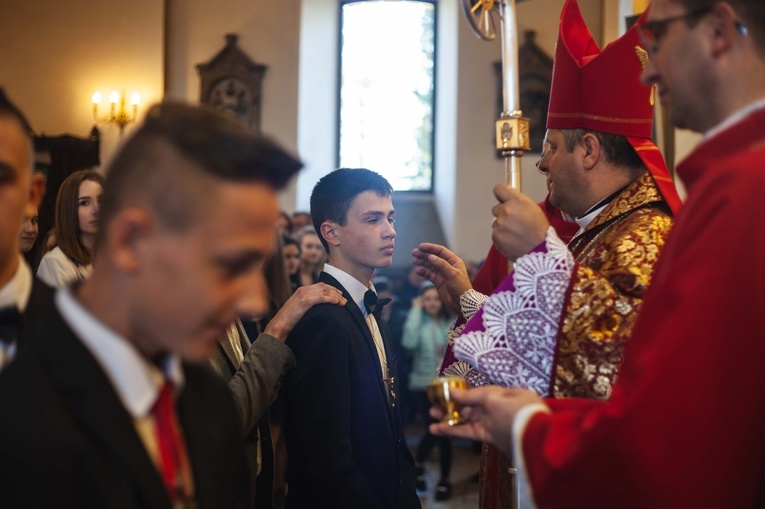 Bierzmowanie w Nowym Sączu-Zawadzie