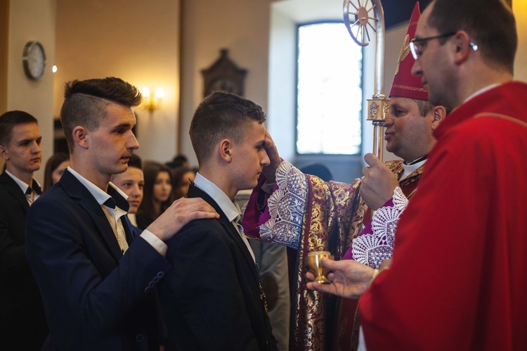 Bierzmowanie w Nowym Sączu-Zawadzie