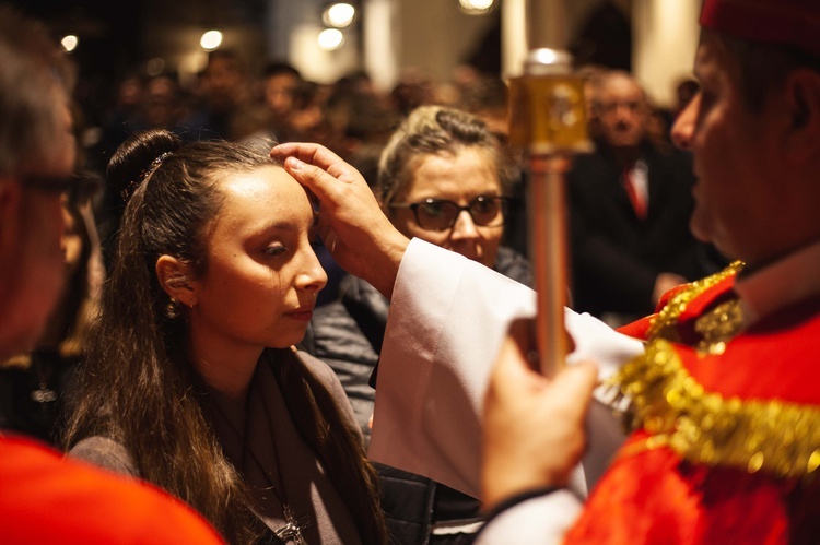 Bierzmowanie w kościele kolejowym - cz. 2