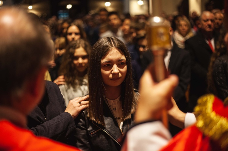 Bierzmowanie w kościele kolejowym - cz. 2