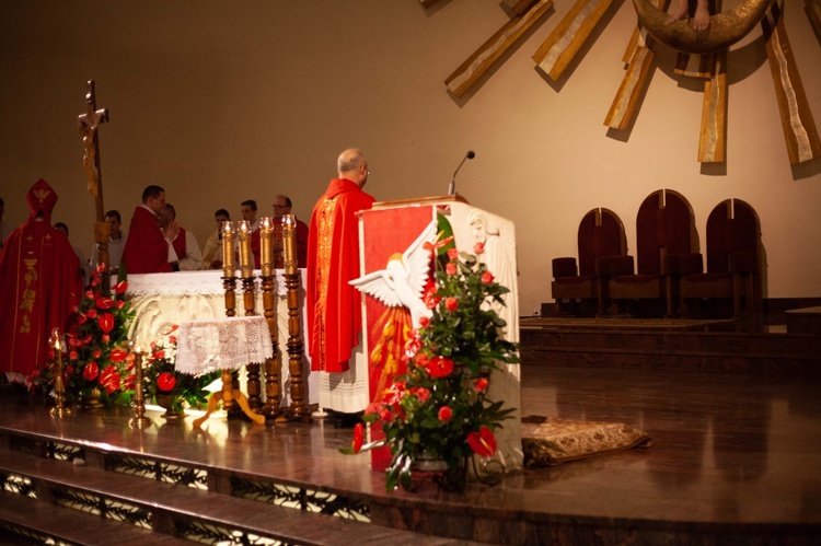 Nowy Sącz. Bierzmowanie u Niepokalanej - cz. 2