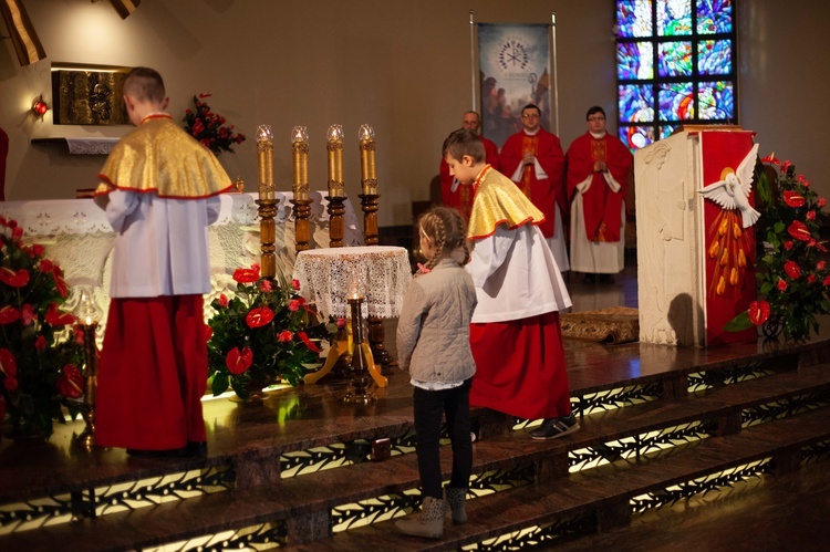 Nowy Sącz. Bierzmowanie u Niepokalanej - cz. 2