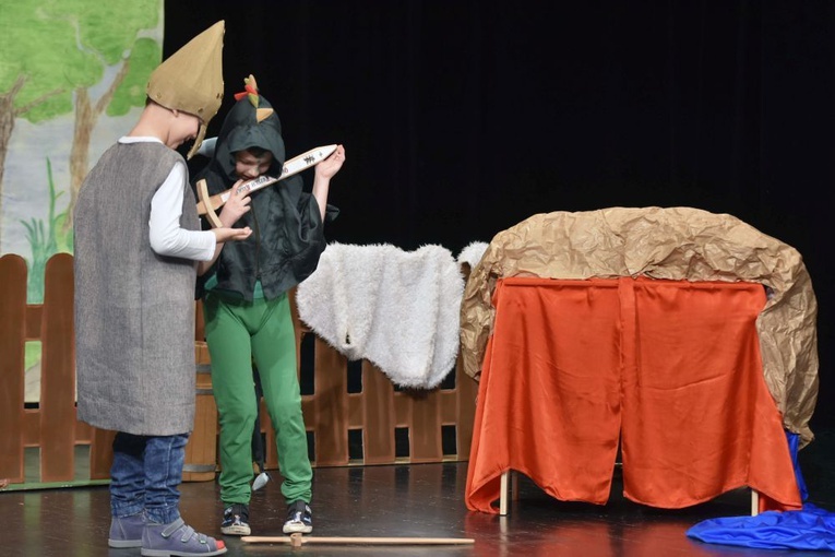 Dzieci z Publicznego Przedszkola Sióstr Prezentek na przeglądzie teatralnym 