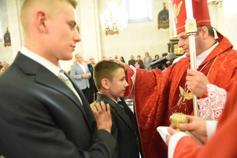 Bierzmowanie w Piwnicznej