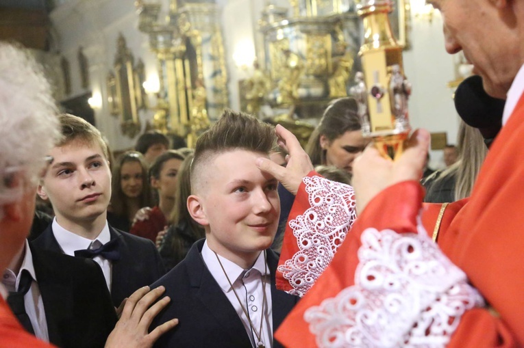 Bierzmowanie w Zakliczynie, cz. 2