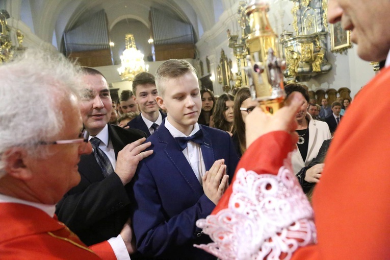 Bierzmowanie w Zakliczynie, cz. 2