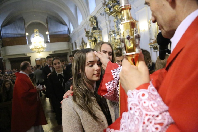 Bierzmowanie w Zakliczynie, cz. 1