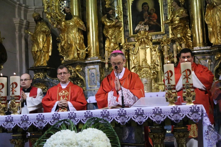 Bierzmowanie w Zakliczynie, cz. 1