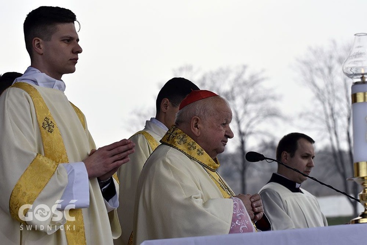 Msza papieska na wałbrzyskim stadionie