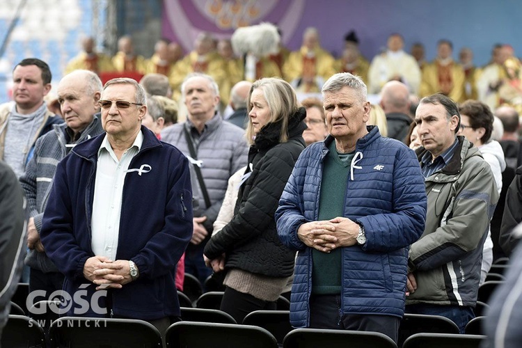 Msza papieska na wałbrzyskim stadionie