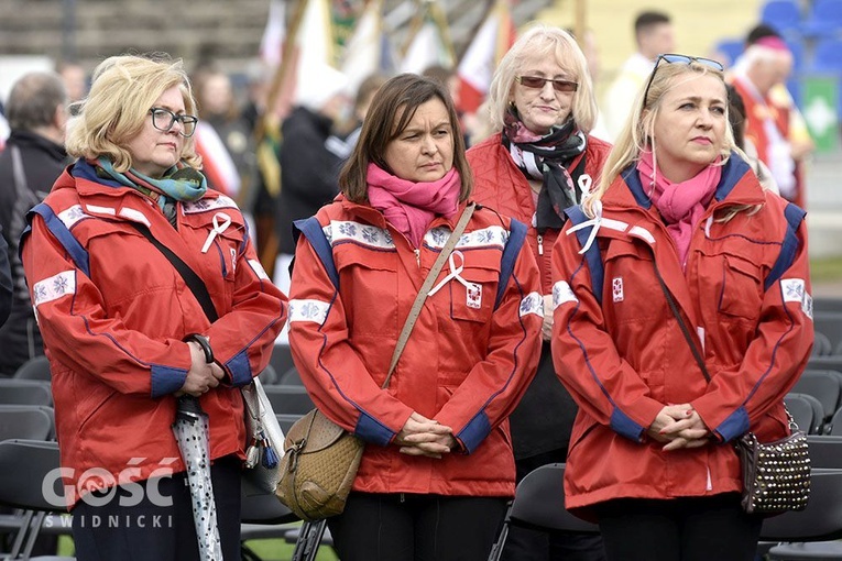 Msza papieska na wałbrzyskim stadionie