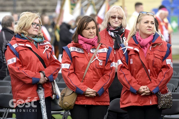 Msza papieska na wałbrzyskim stadionie