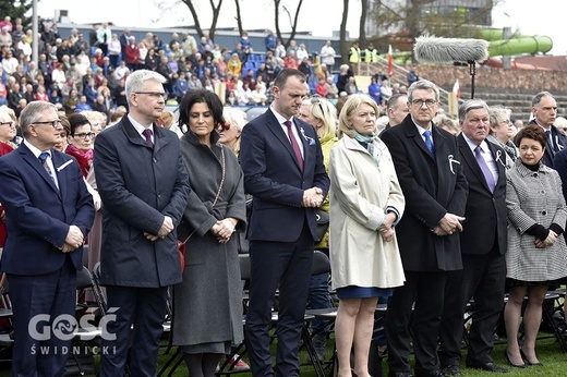 Msza papieska na wałbrzyskim stadionie