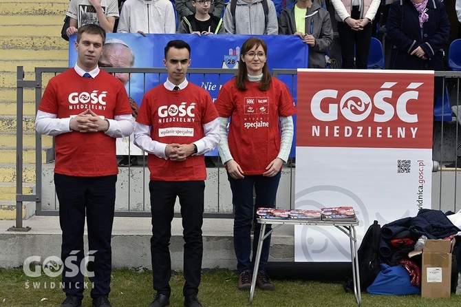 Msza papieska na wałbrzyskim stadionie