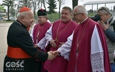 Msza papieska na wałbrzyskim stadionie