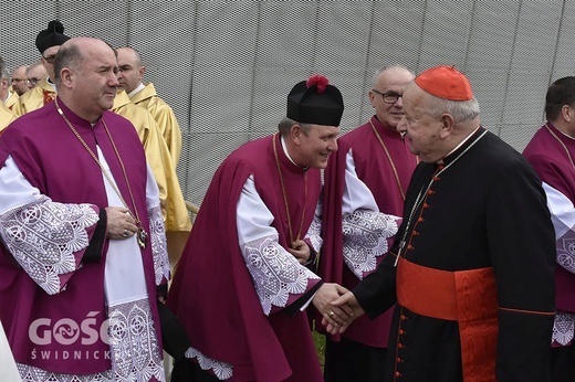 Msza papieska na wałbrzyskim stadionie