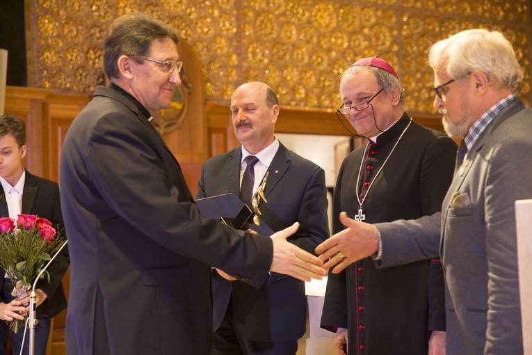Feniksy dla s. Anastazji, ks. Gancarczyka i Antoniny Krzysztoń. I wielu innych