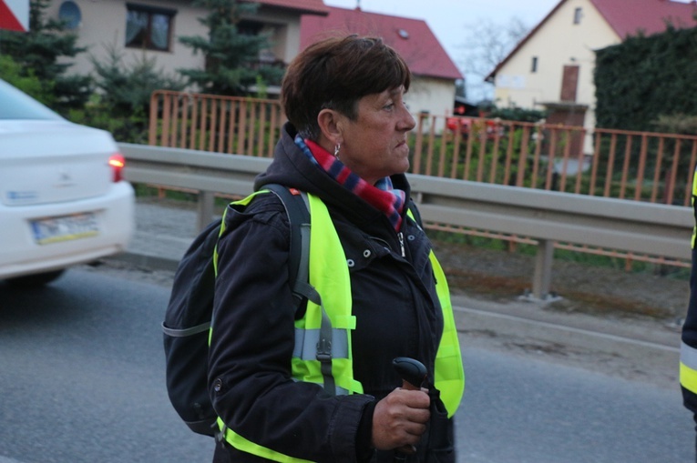 Nocna Piesza Pielgrzymka z Gniechowic do sanktuarium w Sulistrowiczkach